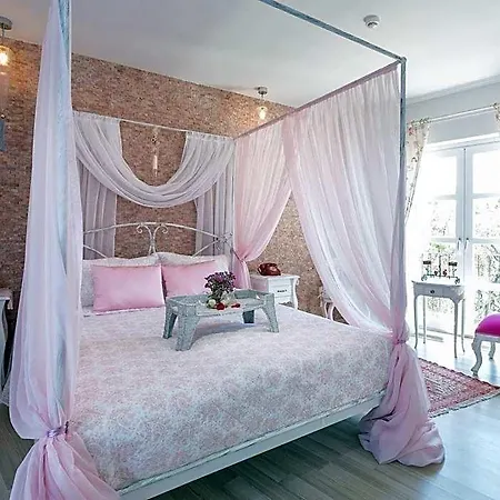Hotel Chigdem 4*